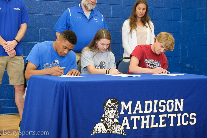 MCHS College Signing