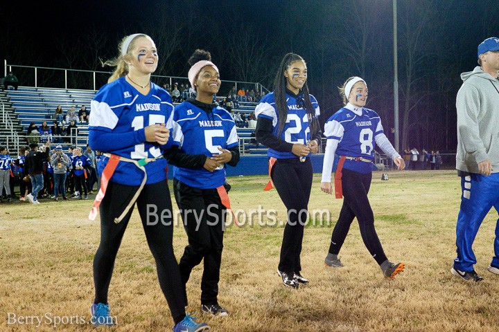 2018 Junior Senior Powder Puff Football